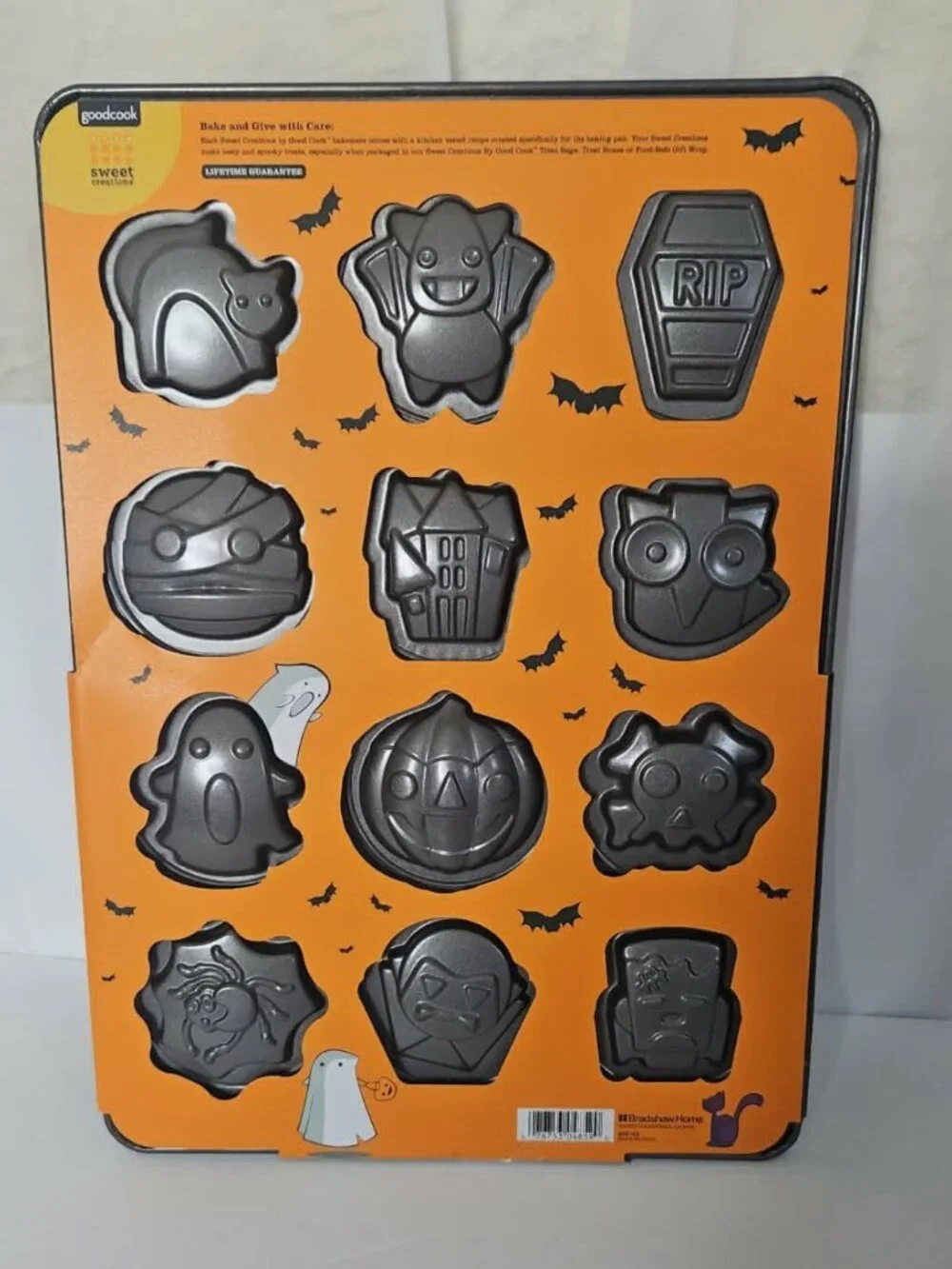 Good Cook Sweet Creations 12-cavity Halloween cookie pan
